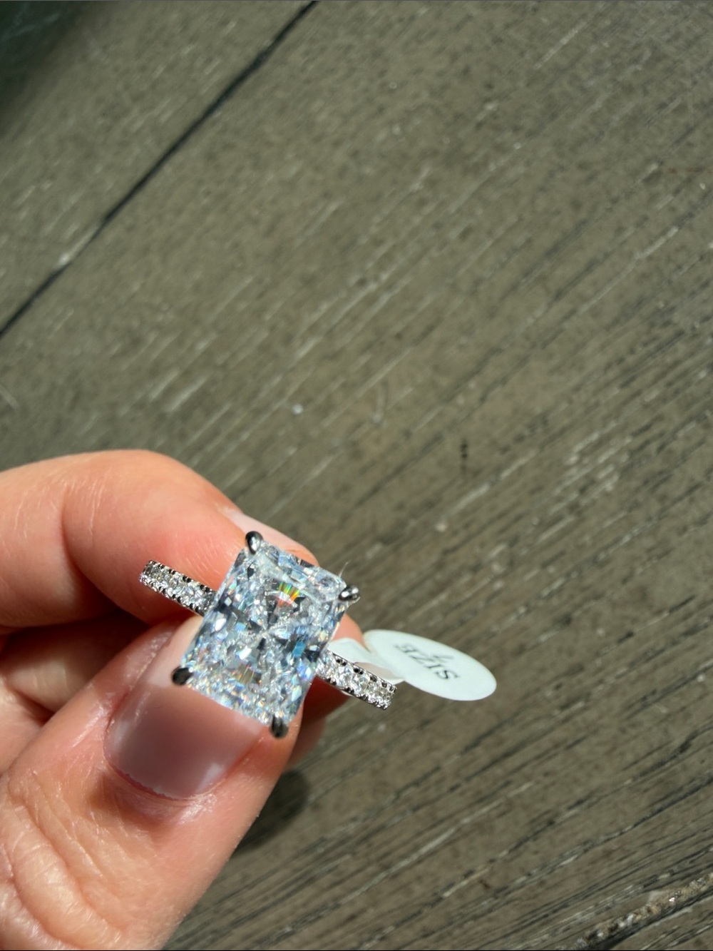 Cubic zirconia emerald cut diamond ring - Picture 5 of 5